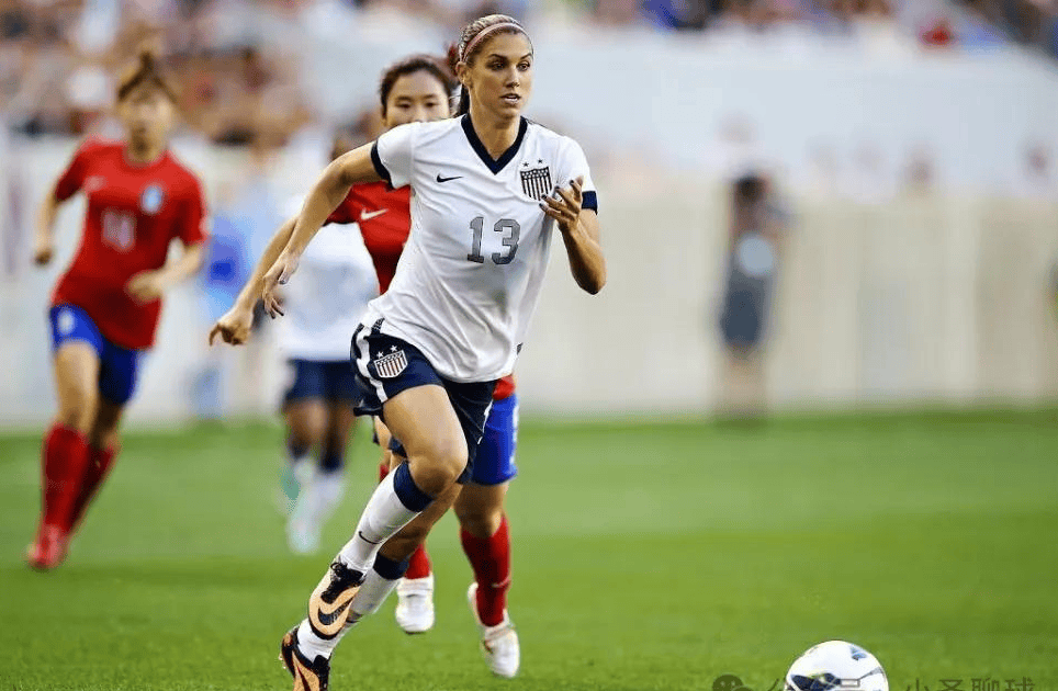 美国女足表现出色获得比赛胜利