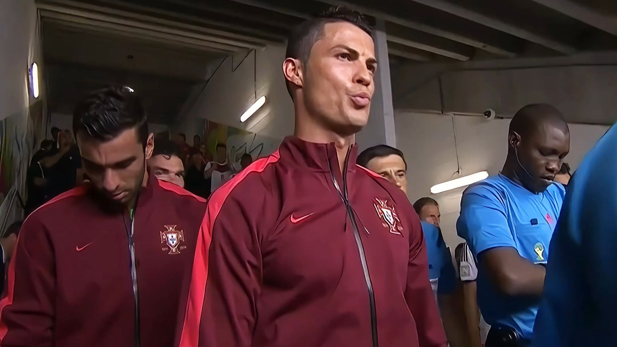 包含葡萄牙再遇巴西,俄罗斯力挽狂澜的词条 包含葡萄牙再遇巴西,俄罗斯力挽狂澜的词条