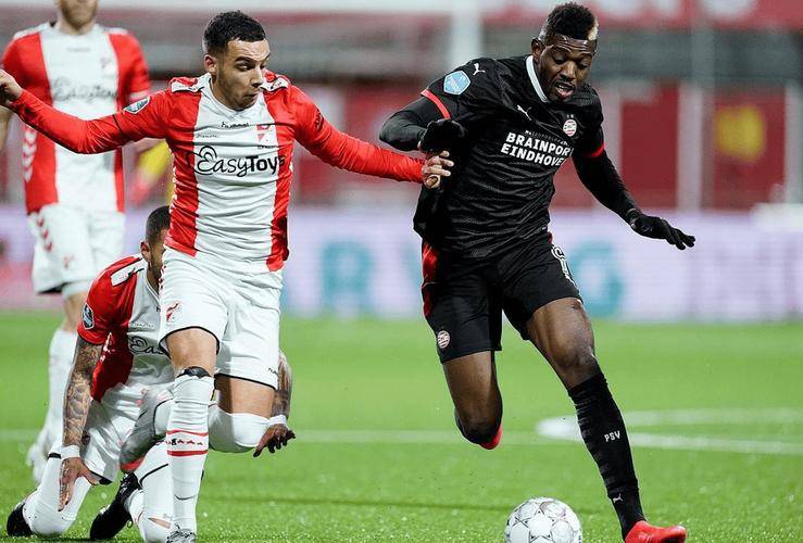 华斯威克客场惊险获胜，客场小胜