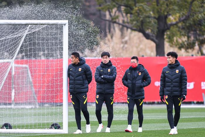 洪门主教练连续做出战术调整,见效显著 洪门主教练连续做出战术调整,见效显著