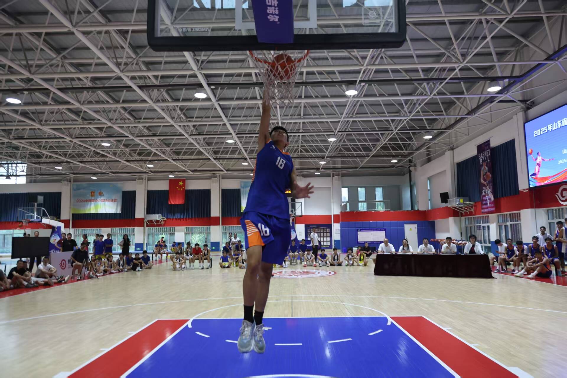 篮协开展篮球训练营为青少年培养人才