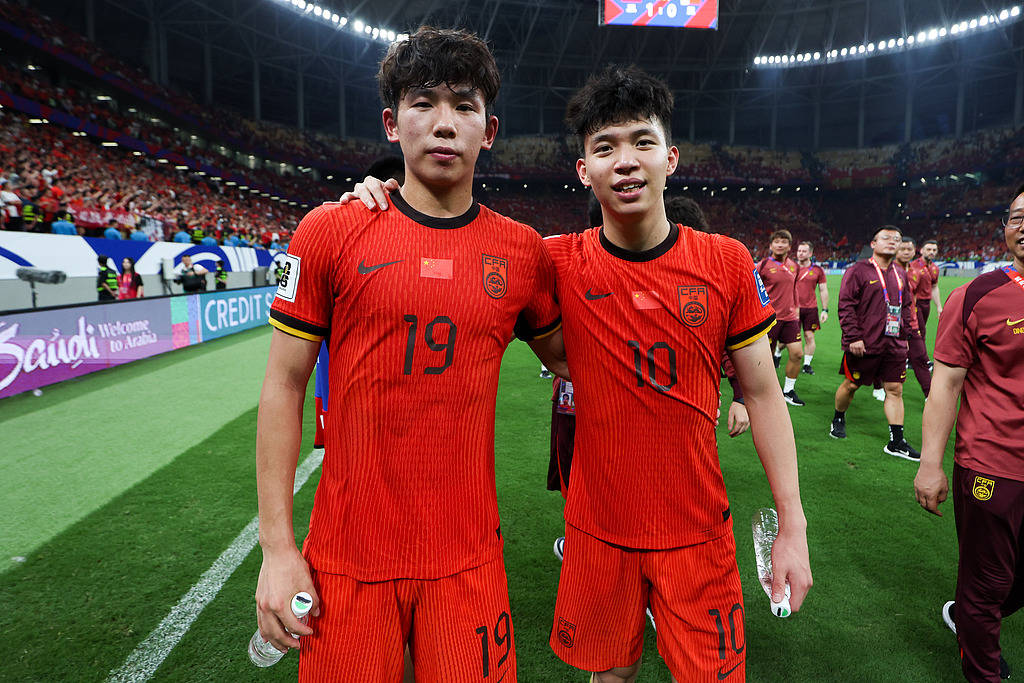 冲击榜首!亚洲足球球队实力强劲 冲击榜首!亚洲足球球队实力强劲