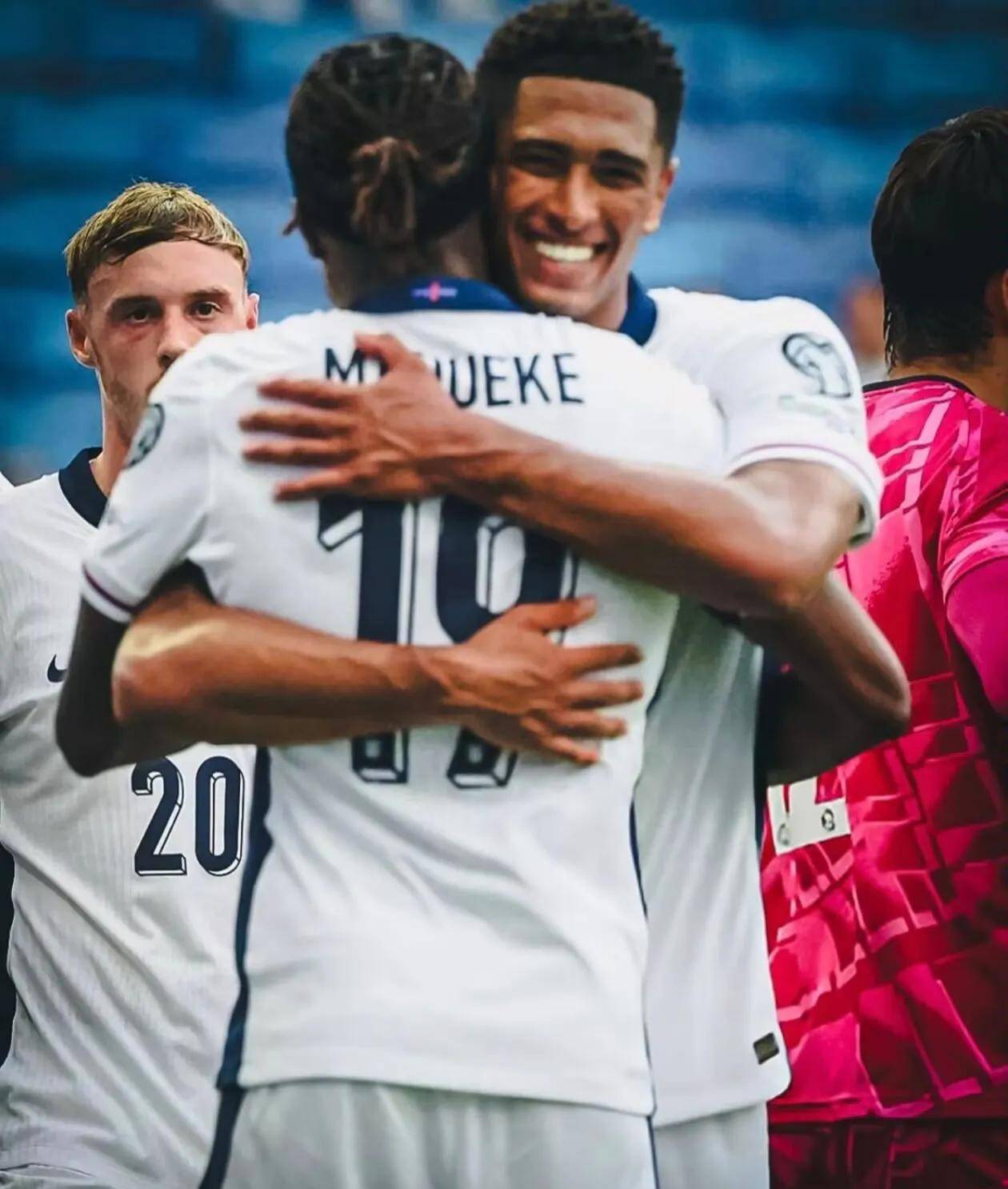 阿克灵顿实现连胜,英格兰足球联赛保级前景大增!的简单介绍 阿克灵顿实现连胜,英格兰足球联赛保级前景大增!的简单介绍