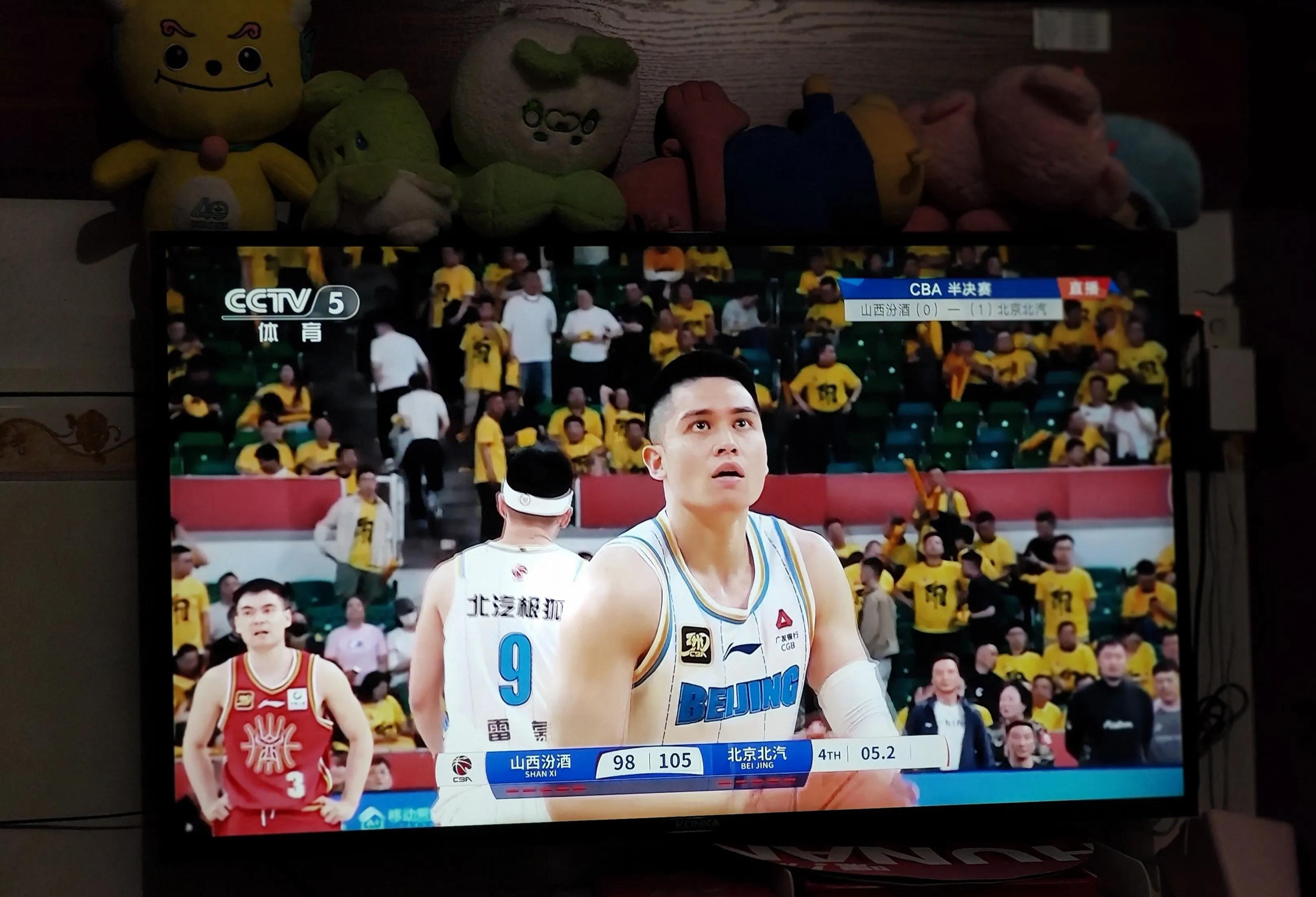 B体育官网app-北京首钢擒获胜利，晋级季后赛