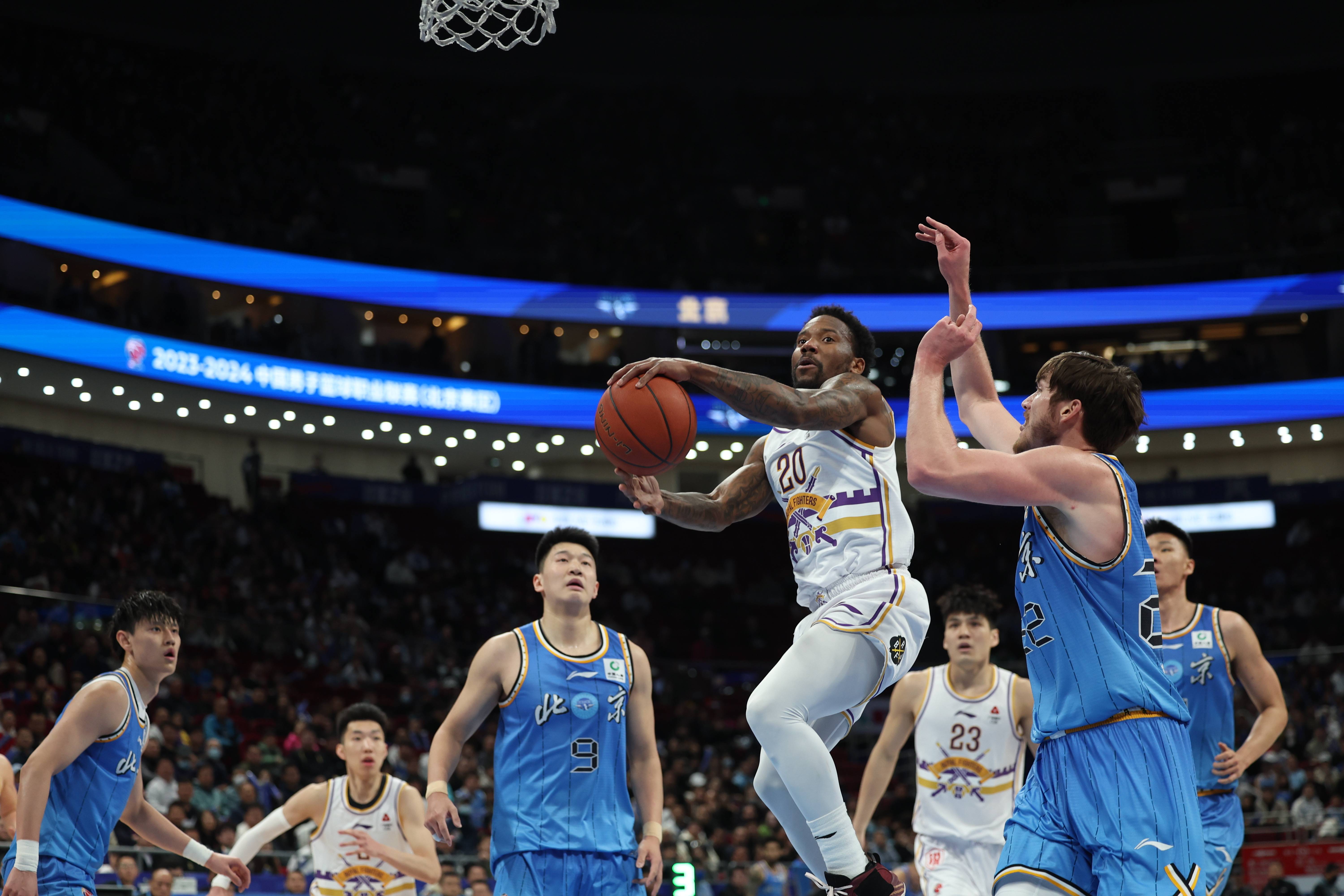 北京首钢擒获胜利，晋级季后赛