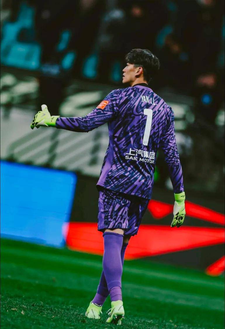 关于点球大战中,热那亚门将表现神勇,助球队获胜的信息 关于点球大战中,热那亚门将表现神勇,助球队获胜的信息