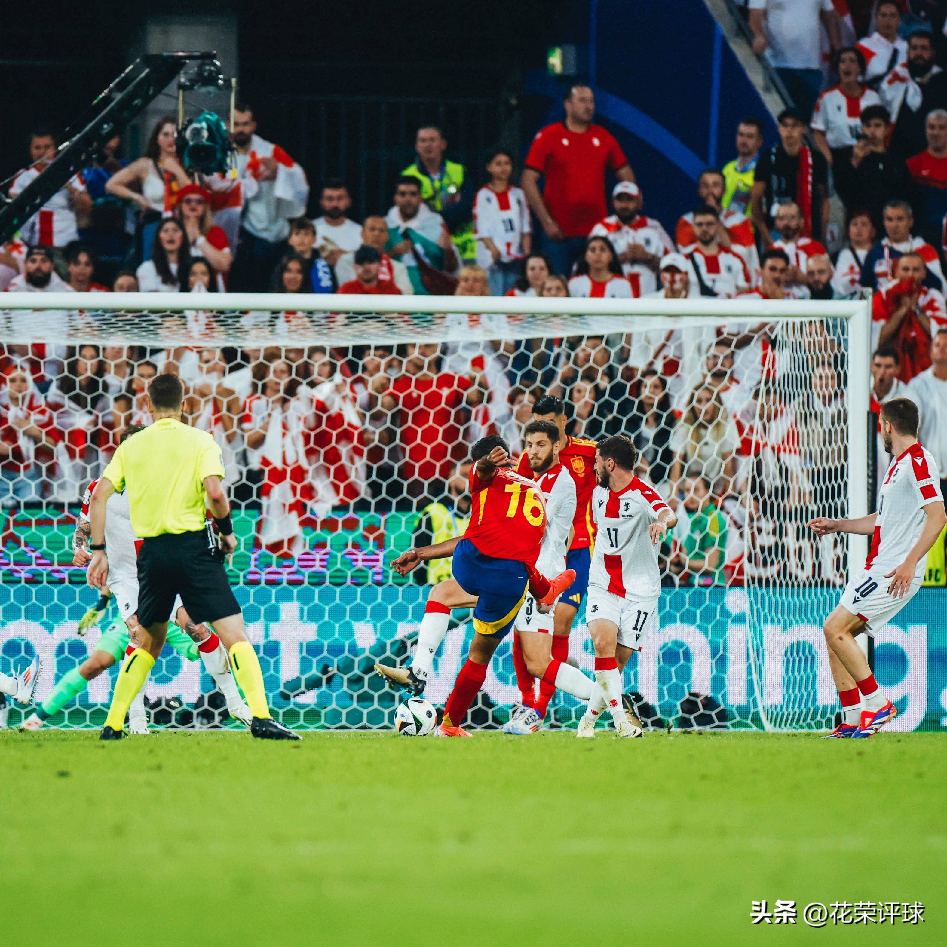 B体育登录入口-强强对话，欧洲杯资格赛掀起火爆争夺的简单介绍