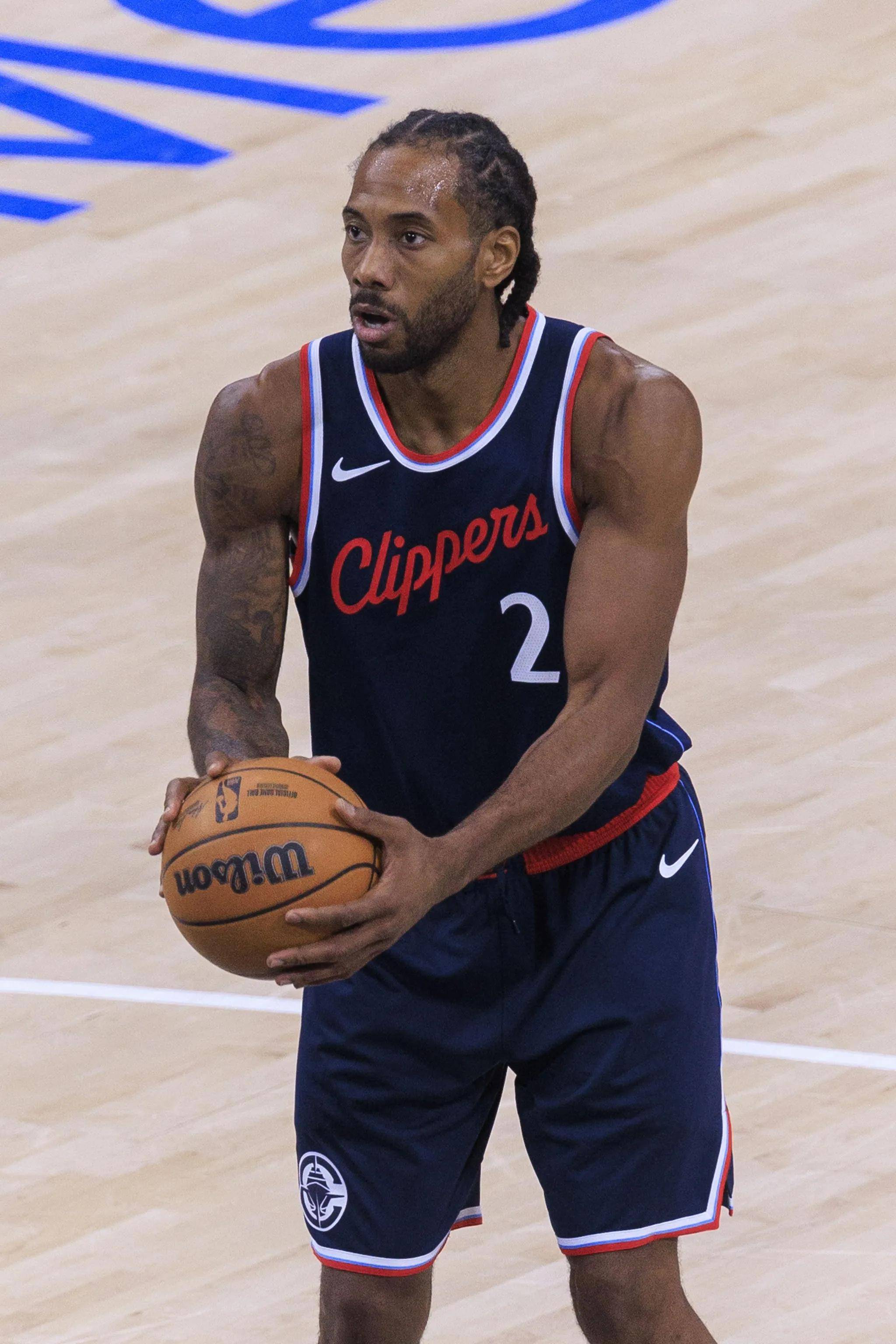 快船逆转胜老鹰，莱昂纳德砍下33分的简单介绍