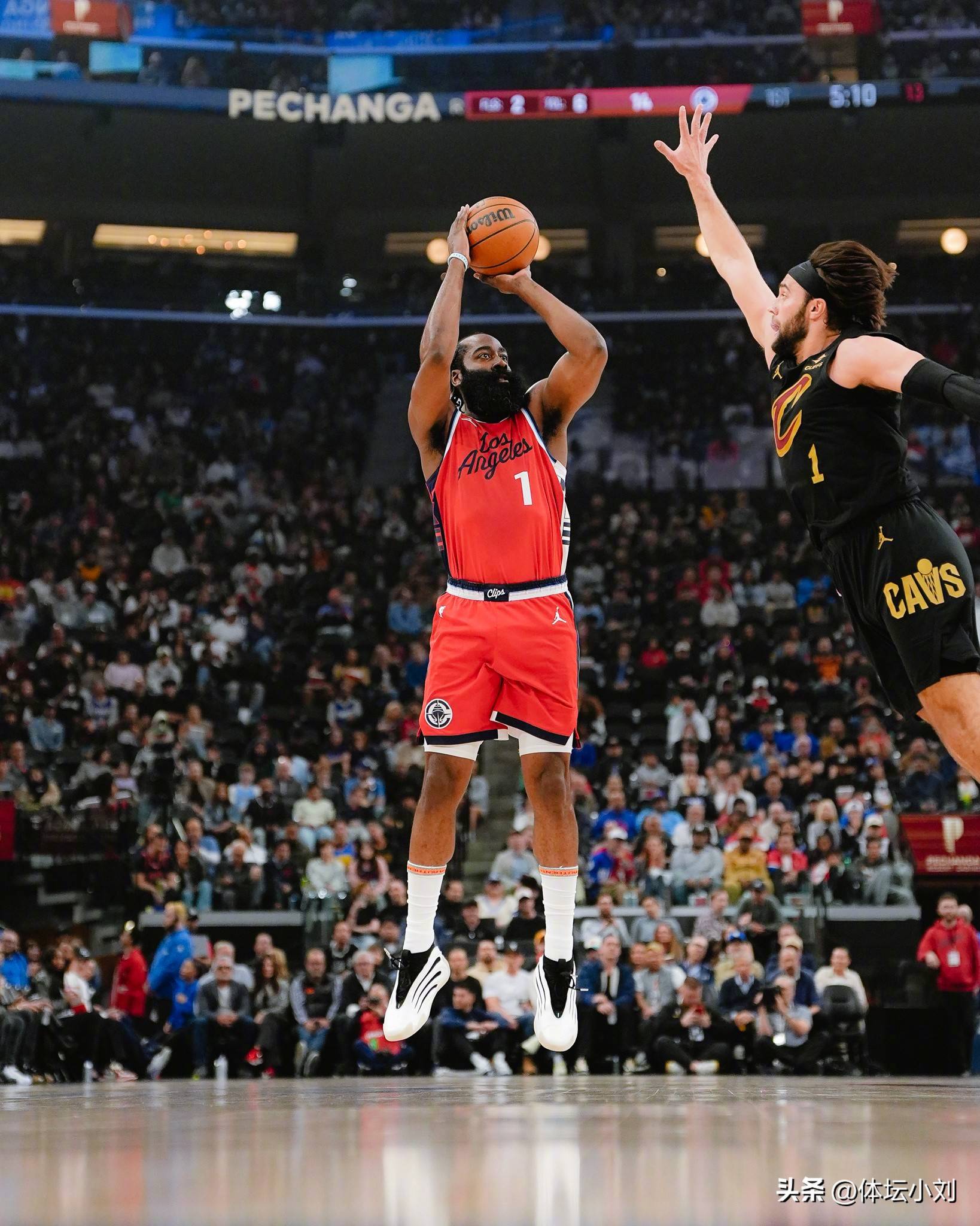 快船逆转胜老鹰,莱昂纳德砍下33分的简单介绍 快船逆转胜老鹰,莱昂纳德砍下33分的简单介绍