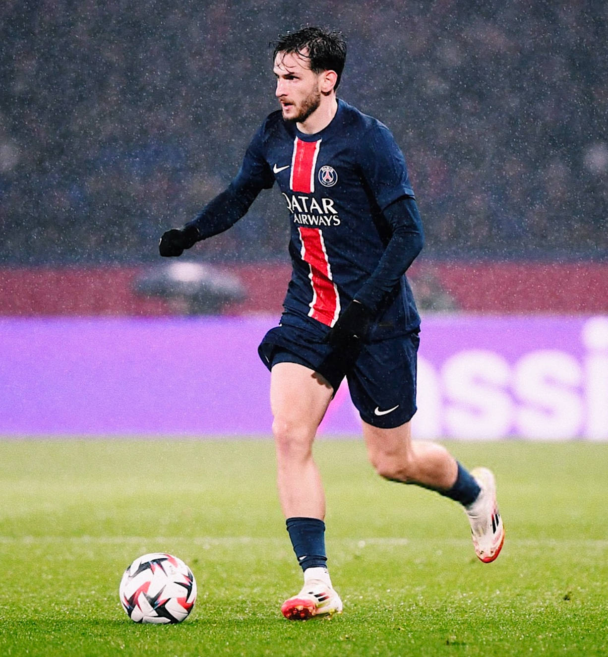 B体育竞技-亚特兰大队员集体受伤，主帅面临战术困境